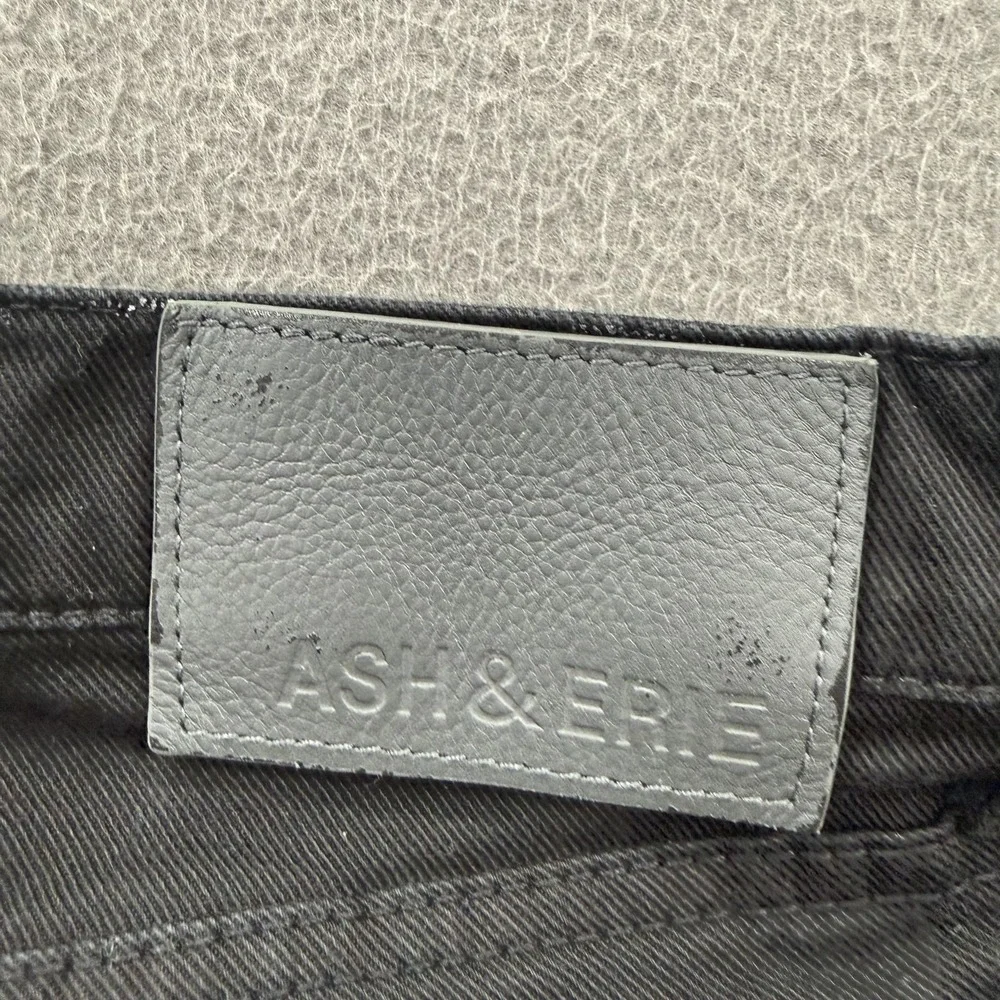 Ash & Erie Jeans Mens 30x29 (Fits 30/28) Black Slim Taper Dark Wash Stretch.